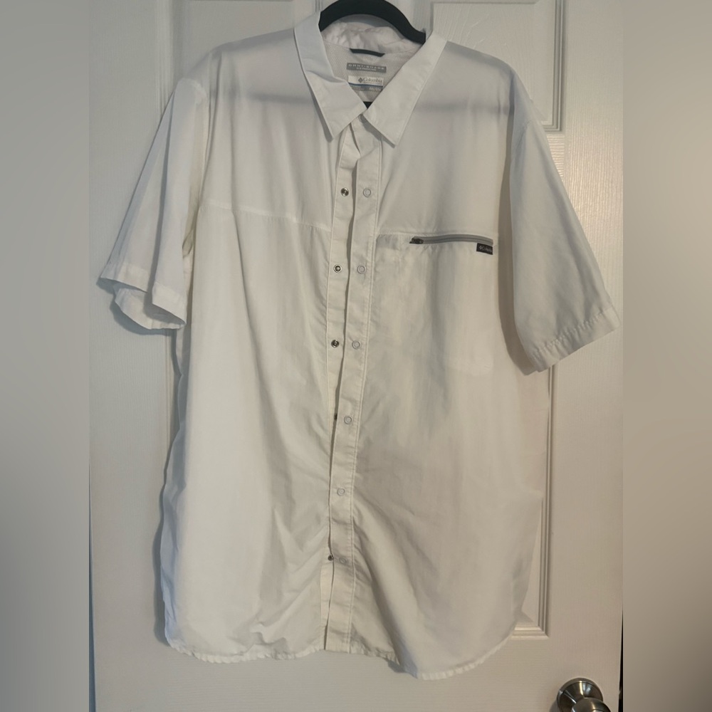 Columbia Men's Casual White Button Down Shirt